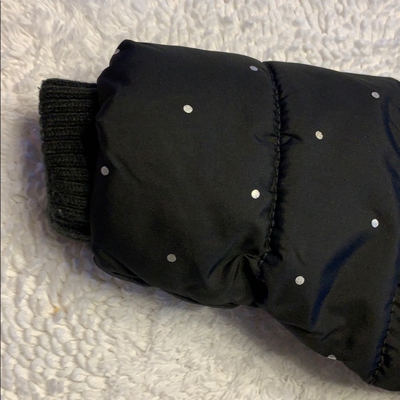 Old Navy || Hooded Frost-Free Puffer Jacket - Picture 5 of 7